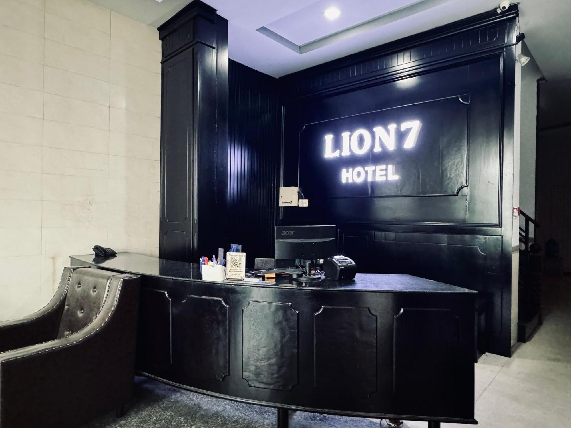 Lion 7 Hotel 껀터 외부 사진